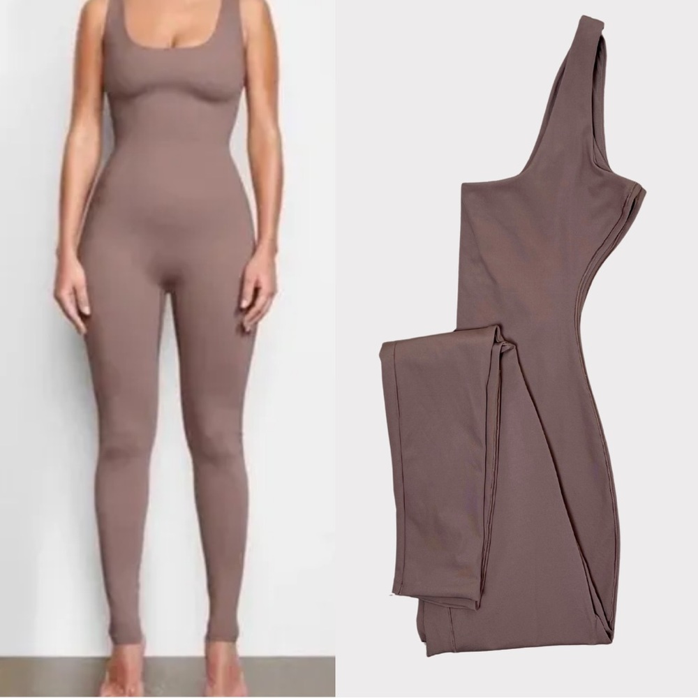 SKIMS | All-In-One | Scoop Neck | Tank | Onesie | Bodysuit | Umber | Small